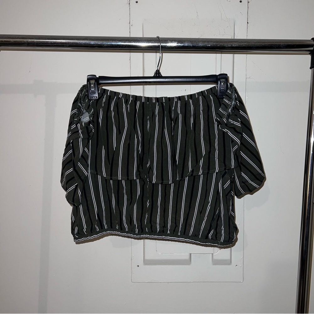 Torrid Size 3 Dark Green Striped Off-The-Shoulder Crop Top NWOT (part of set)